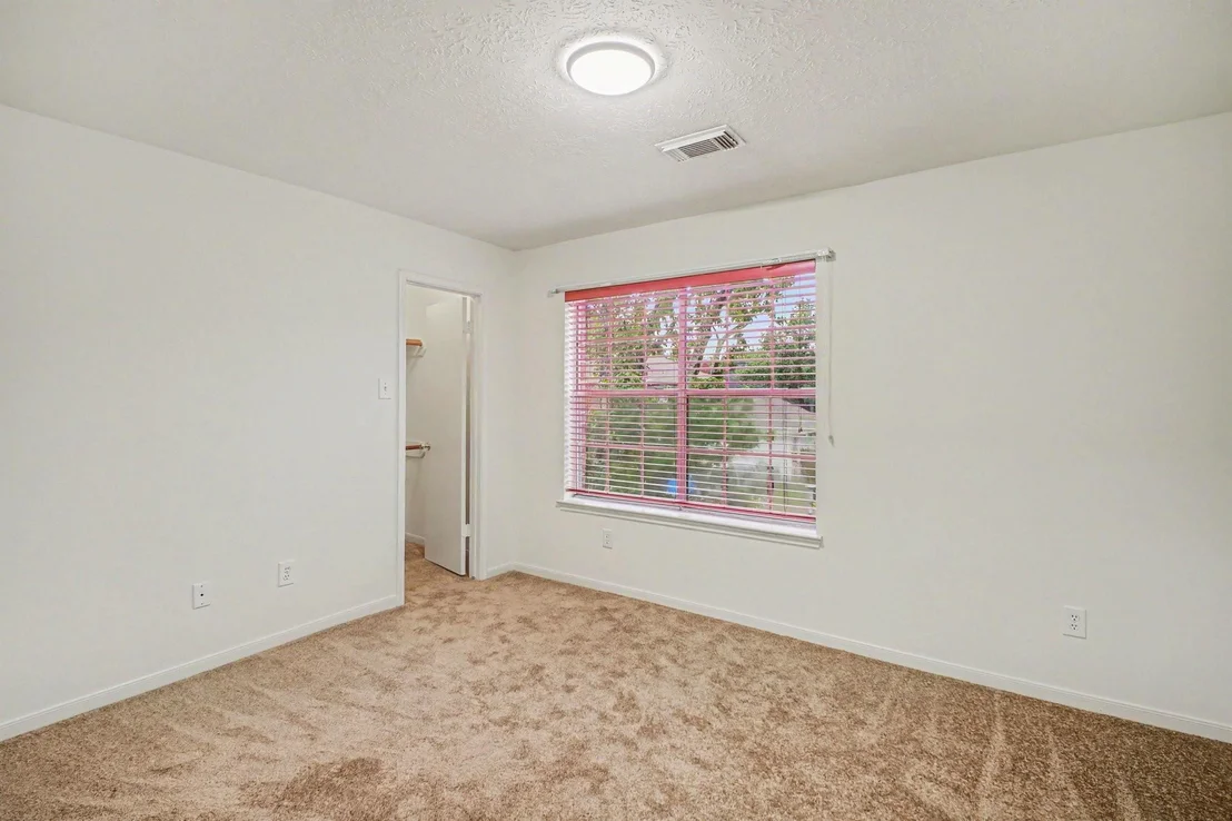 Photo of 3234 Lee Circle