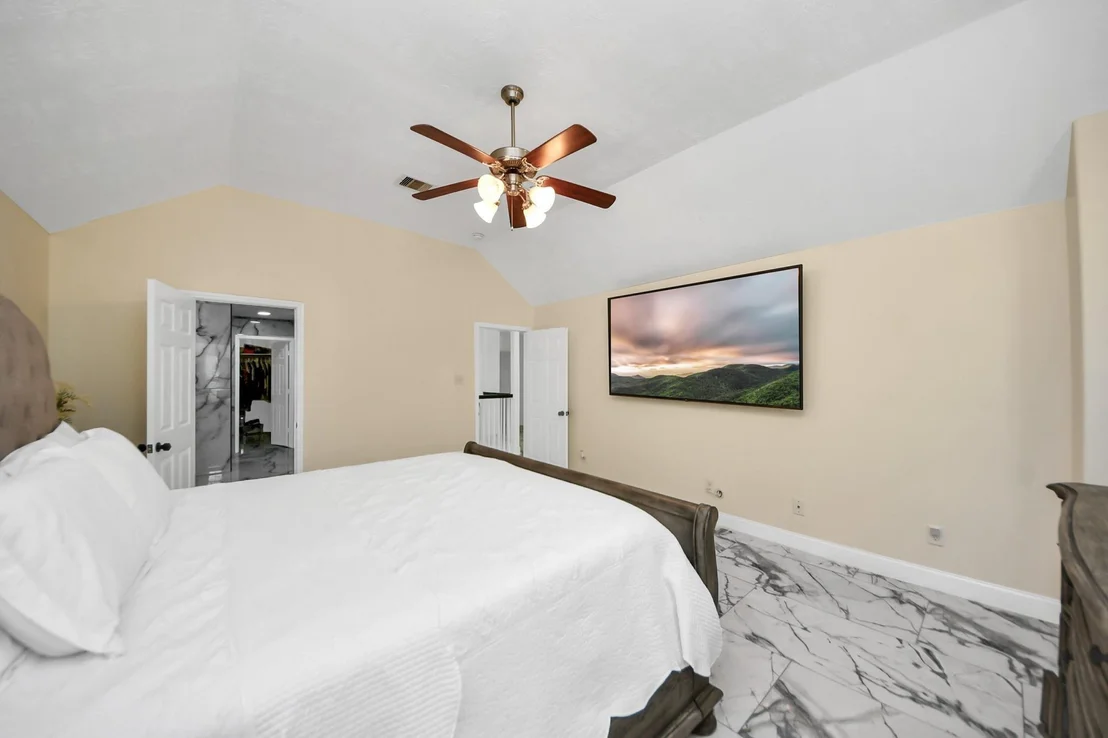 Photo of 7642 Pheasant Run Lane