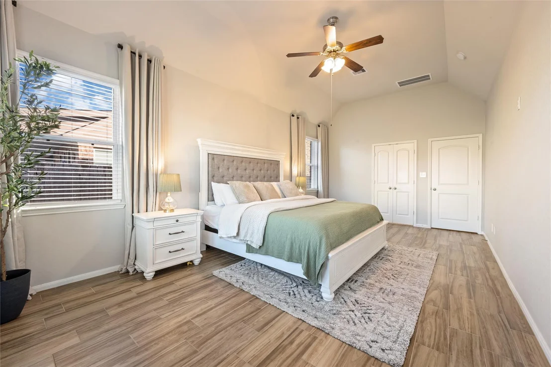 Photo of 119 Comal Drive
