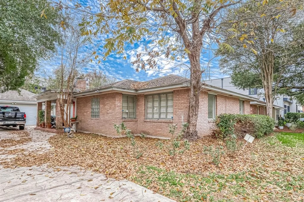 Photo of 2312 Suffolk Drive