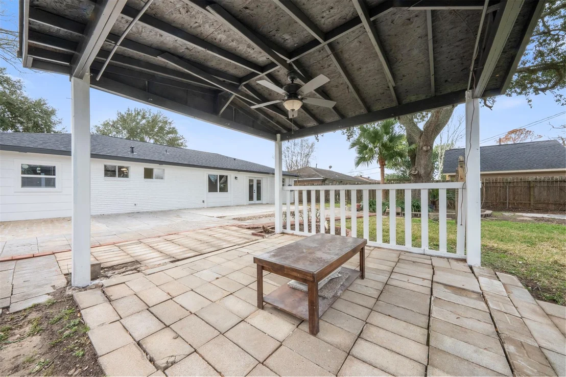 Photo of 5734 Farwell Drive