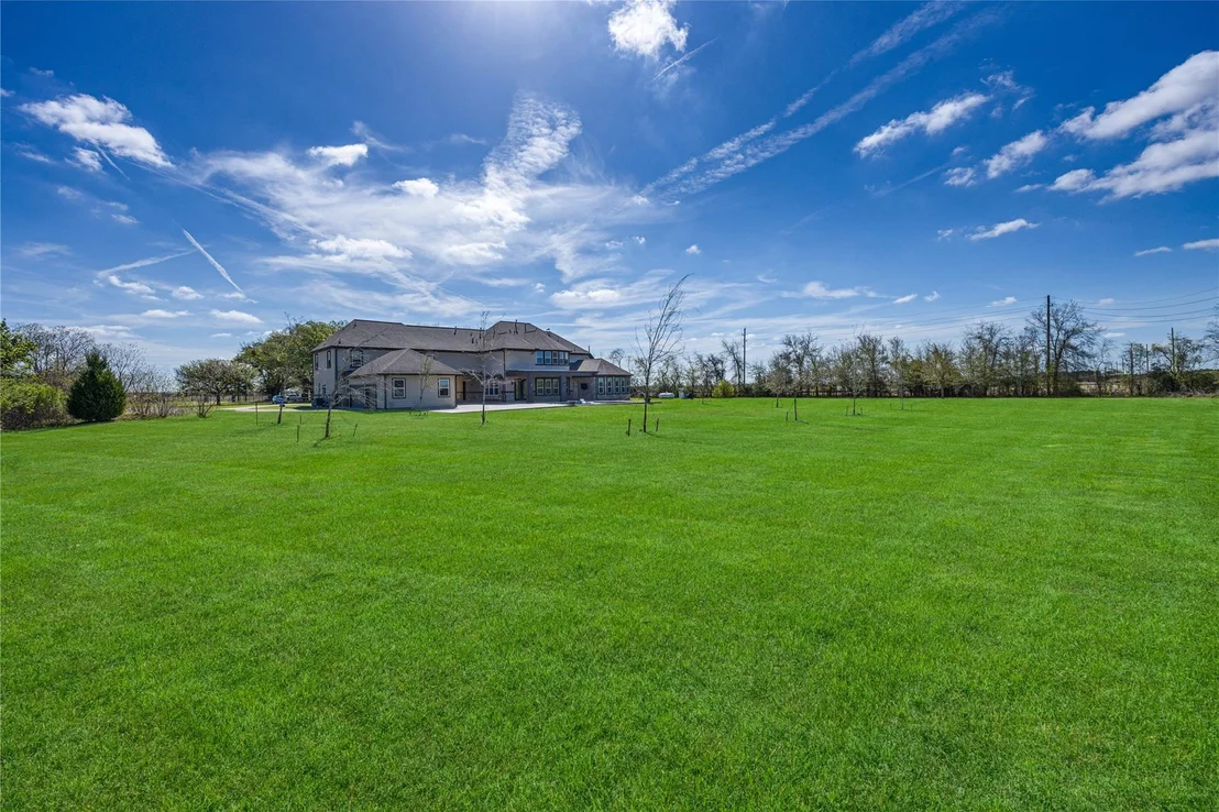 Photo of 15015 House Road