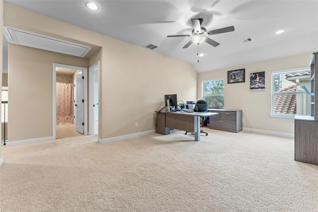 Photo of 15611 Lake Iris Drive