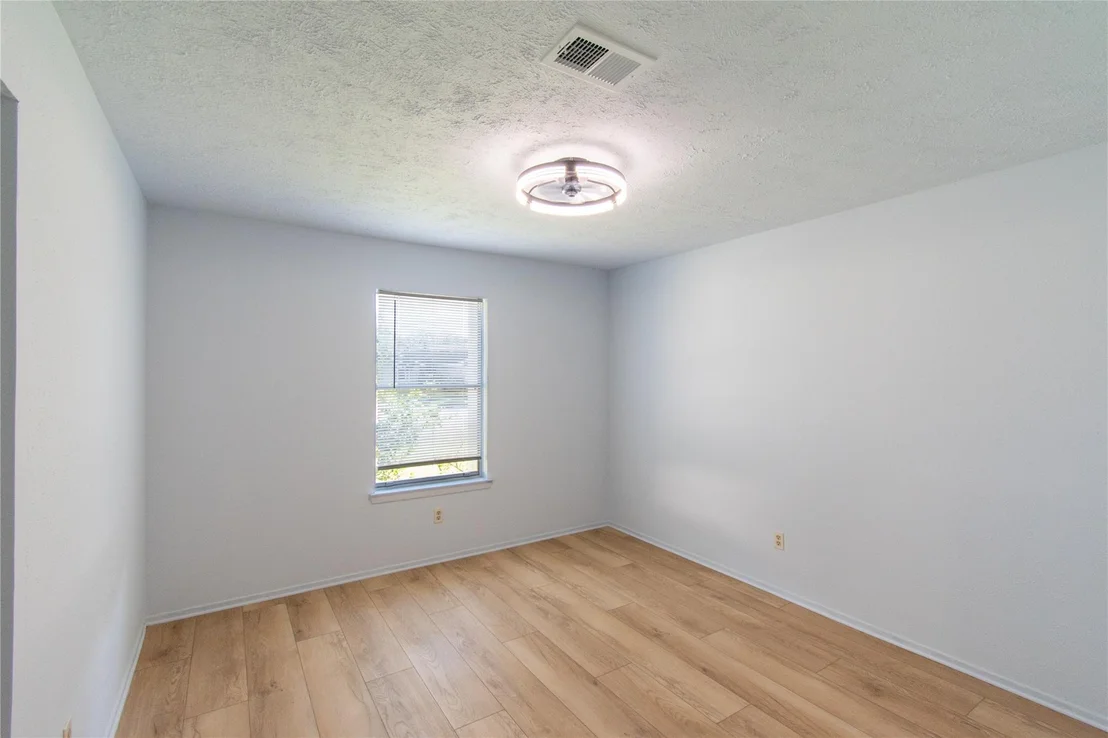 Photo of 462 Capehill Drive