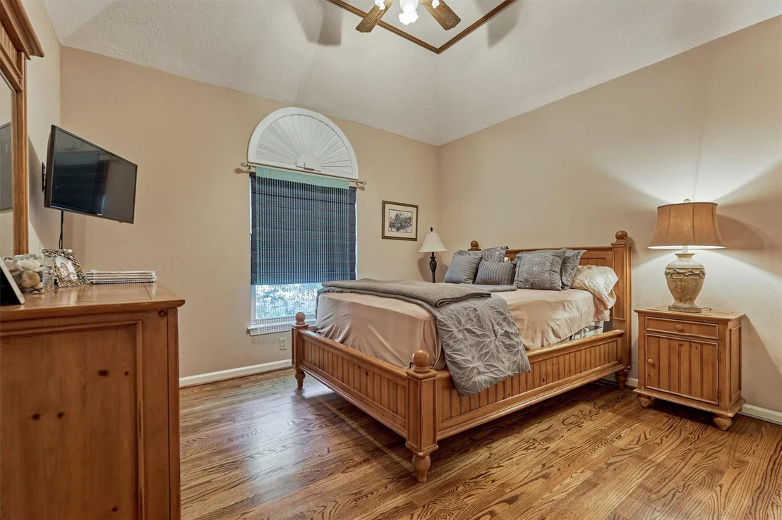 Photo of 423 Pine Edge Drive