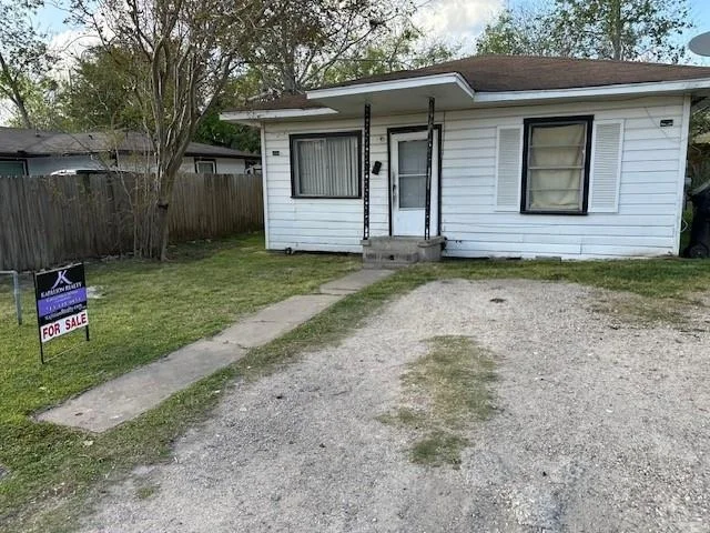 Photo of 421 De Haven Street
