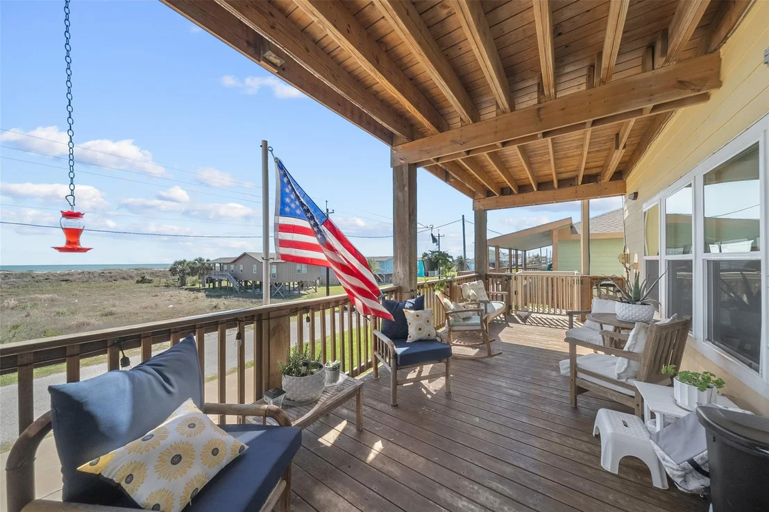 Photo of 521 Beachfront Drive