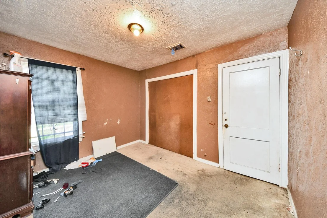 Photo of 8470 Wier Drive