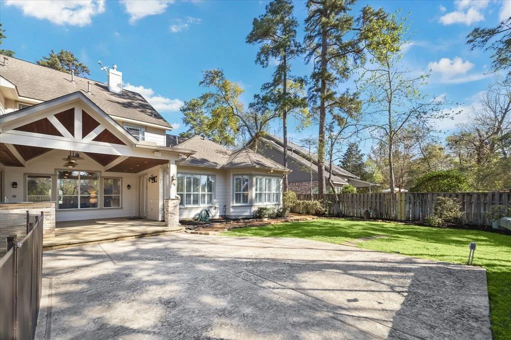 Photo of 54 E Beckonvale Circle