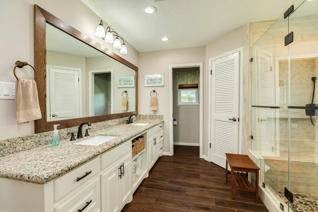 Photo of 314 Live Oak Lane