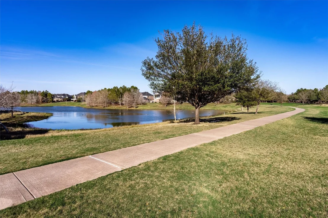Photo of 119 Lake View Loop