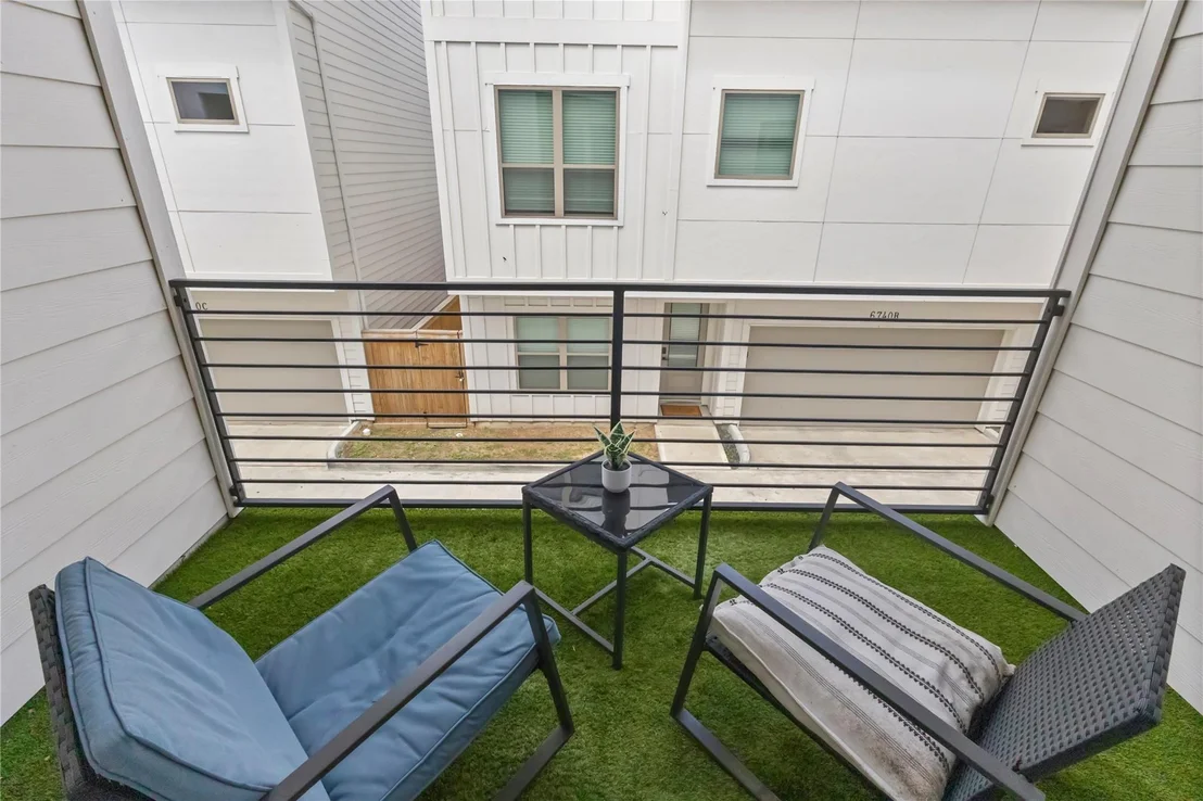Photo of Unit B at 6742 Peerless Street