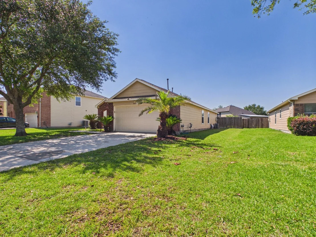 Photo of 9615 Adobe Rose Drive