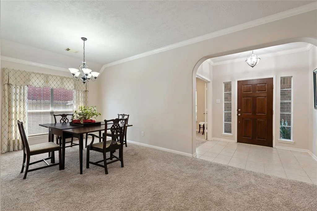 Photo of 20918 Clovermeadow