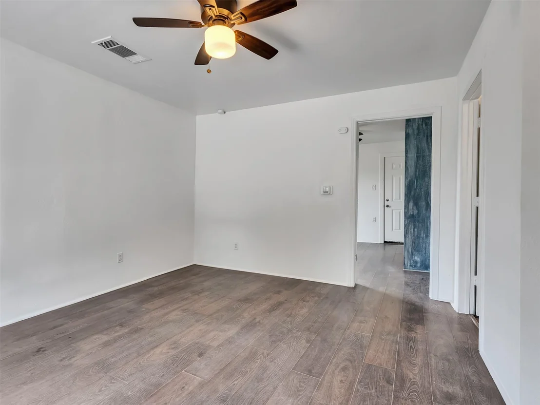 Photo of 5603 N Wayside Drive