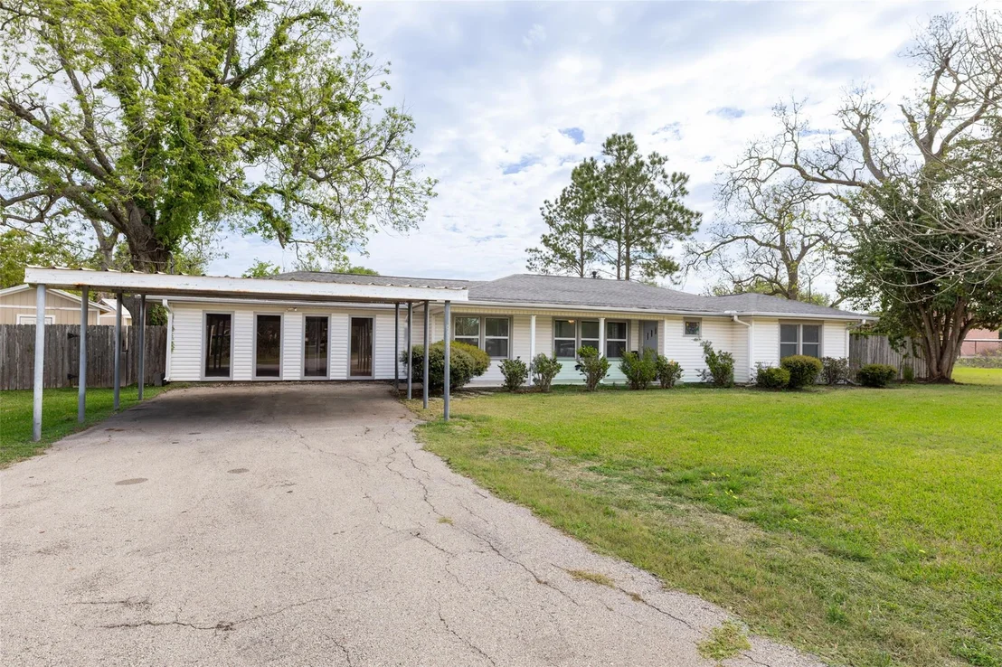 Photo of 1327 Hodges Lane