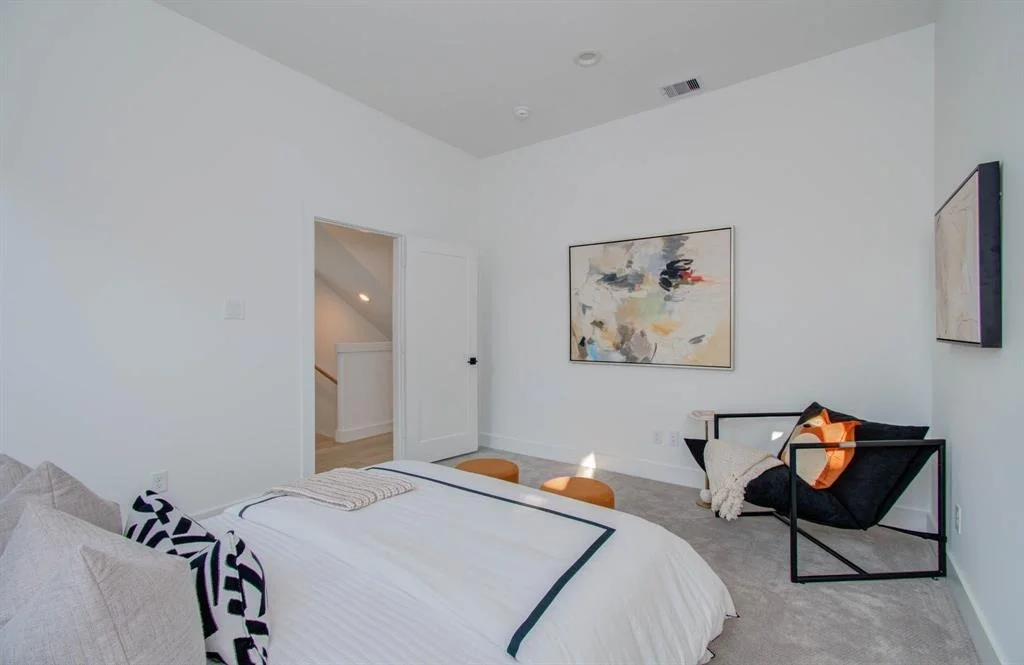 Photo of 3010 Lamar Street