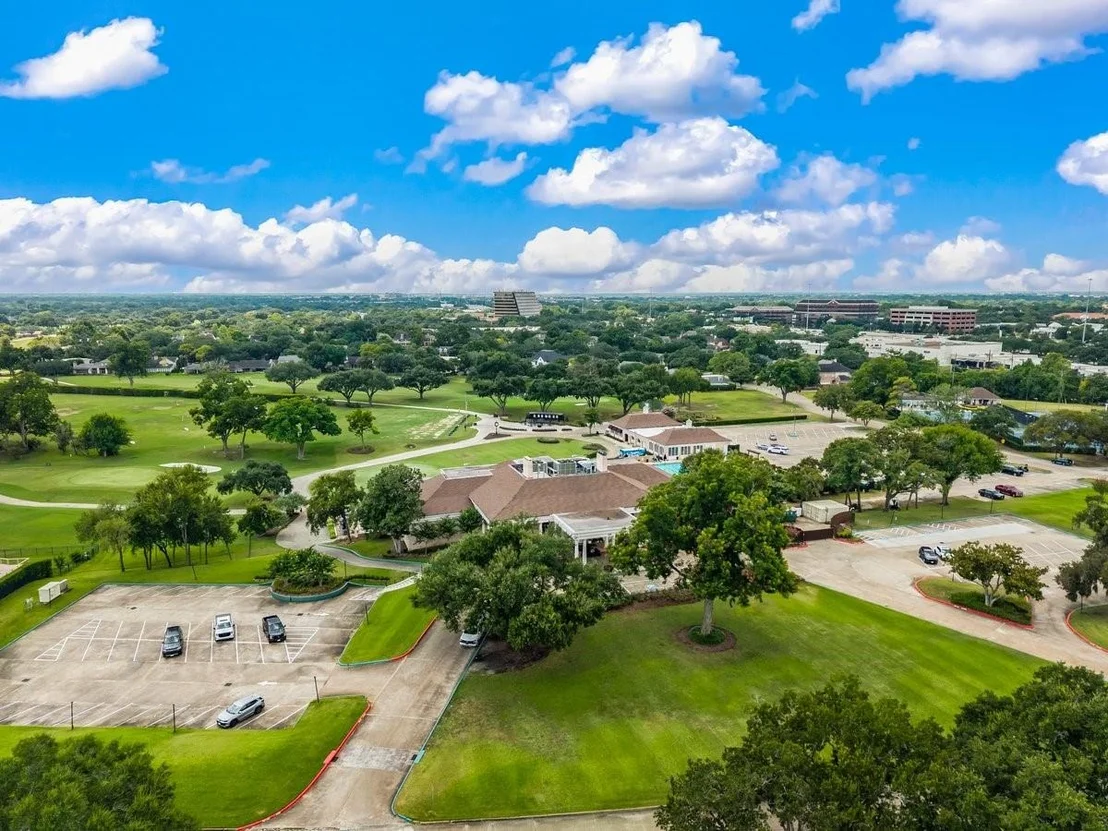Photo of 4 Crestwood Circle
