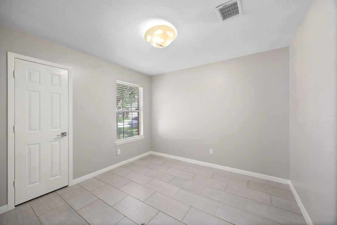 Photo of 18903 S Wimbledon Drive