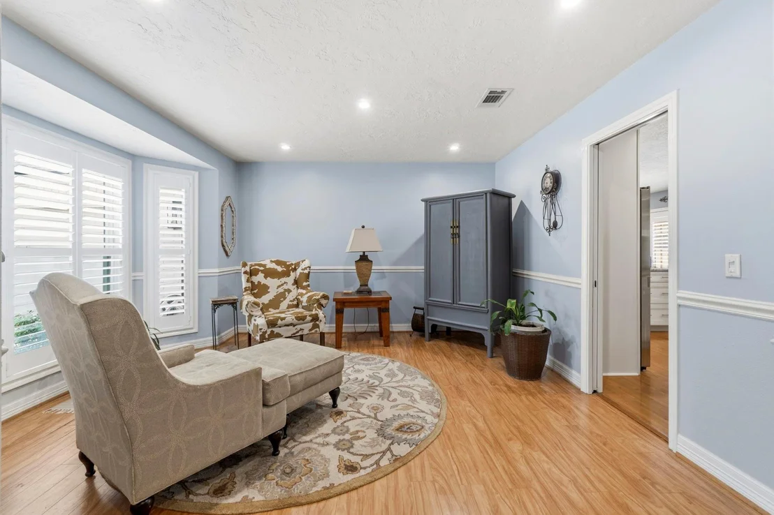 Photo of 222 Laura Lane