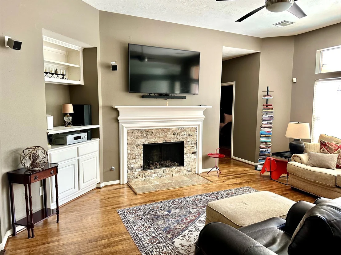 Photo of 8910 Everhart Lane
