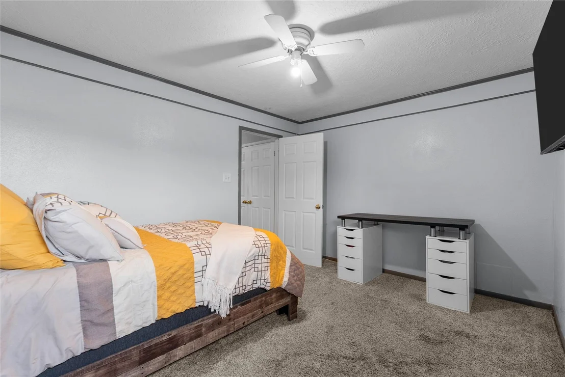 Photo of 1102 Juniper Canyon Lane