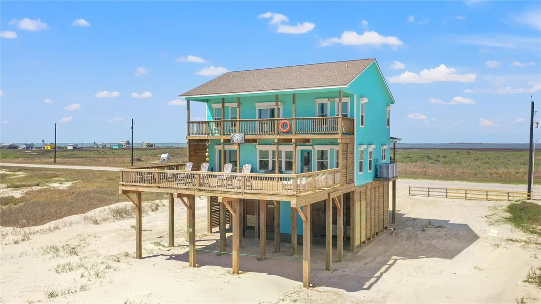 Photo of 10530 Bluewater Highway