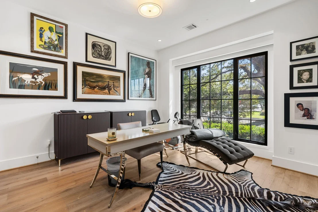 Photo of 2130 Stanmore