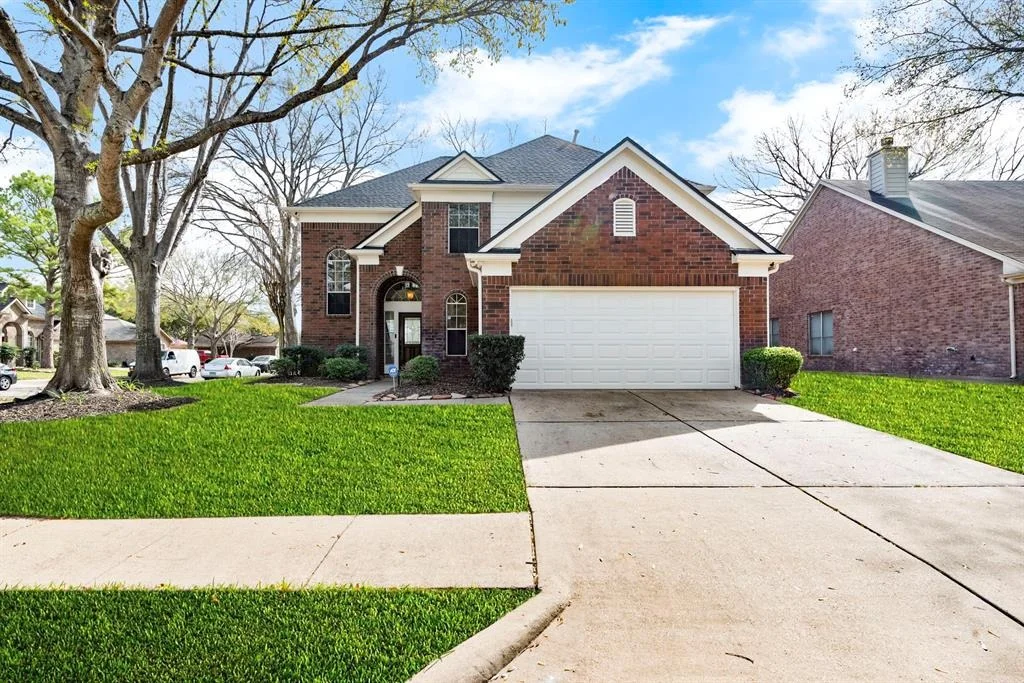 Photo of 14522 Huntmont Drive