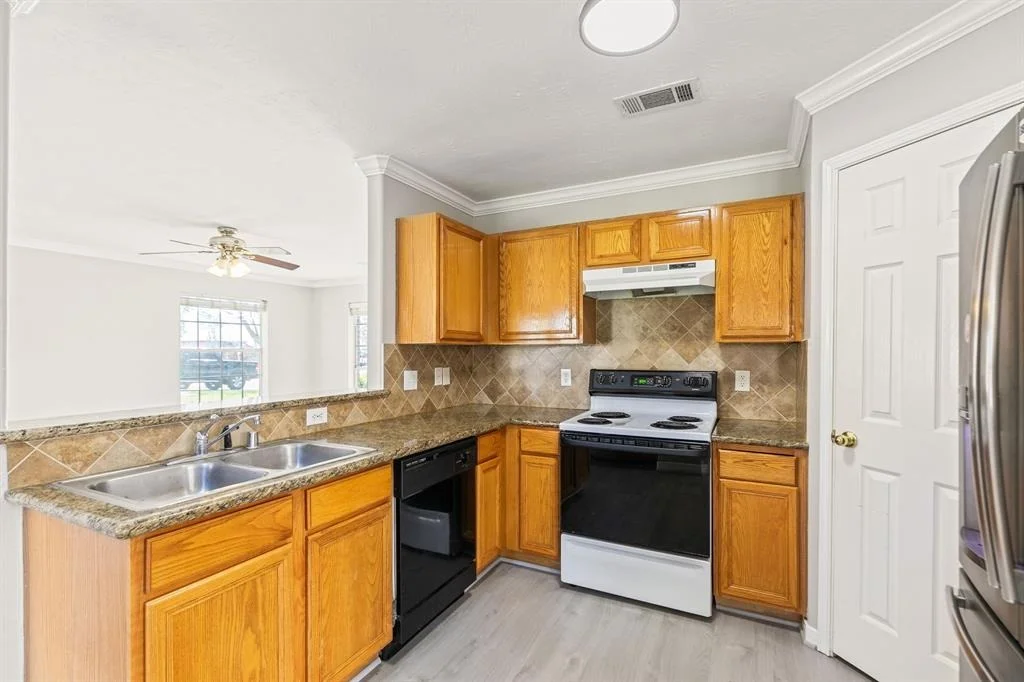 Photo of 18502 Dinner Creek Drive