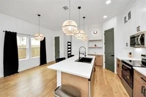 Photo of 4010 Dreyfus Street