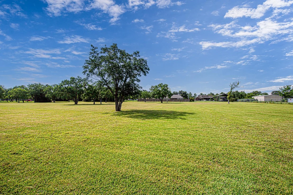 Photo of 2123 Lee Road