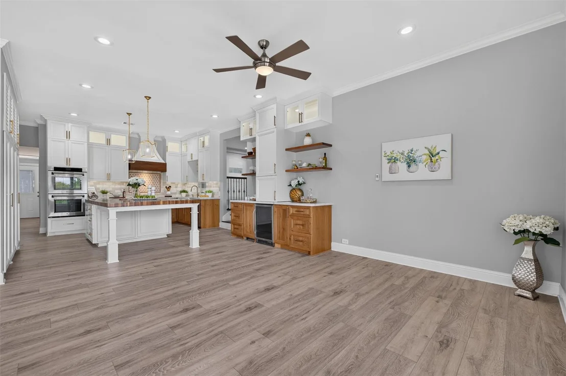 Photo of 139 Laurel Cove W