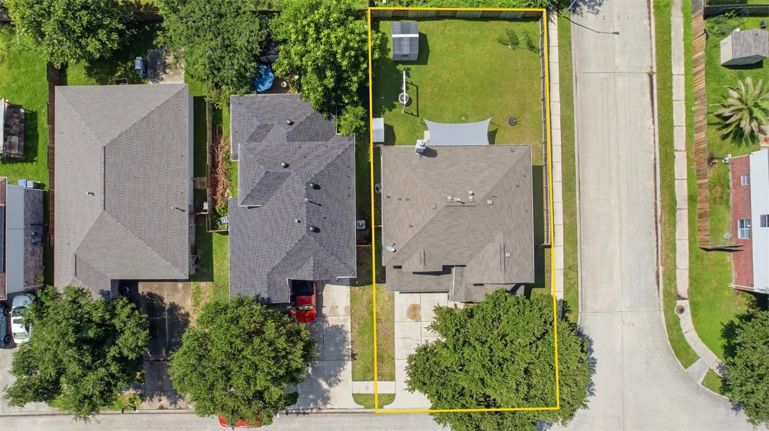 Photo of 2446 Halstead Drive