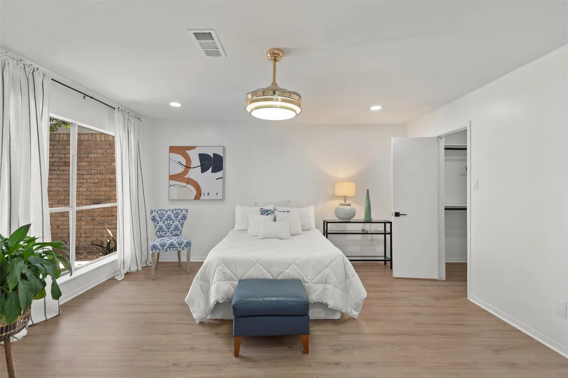 Photo of 2019 Wilcrest Drive