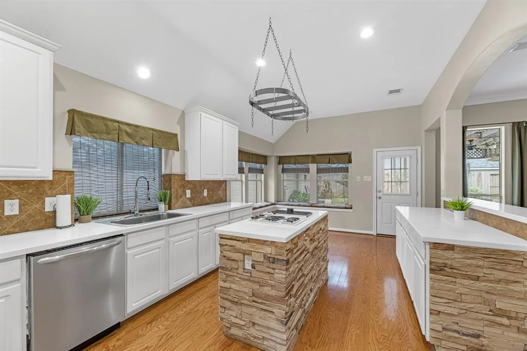 Photo of 15806 Spring Trail
