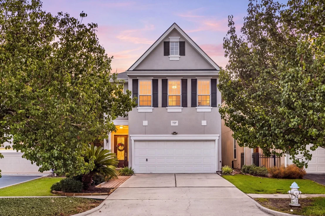 Photo of 137 White Drive