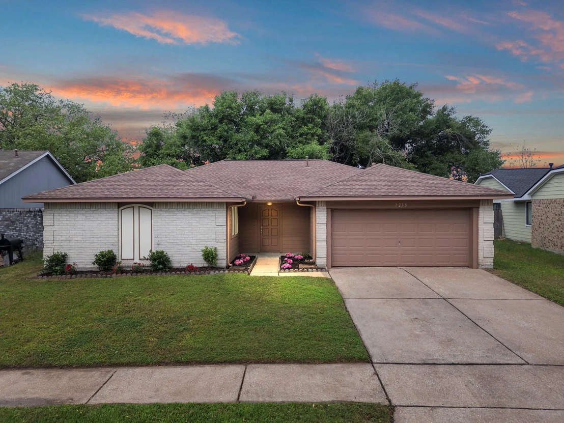 Photo of 7235 Sonnet Glen Lane