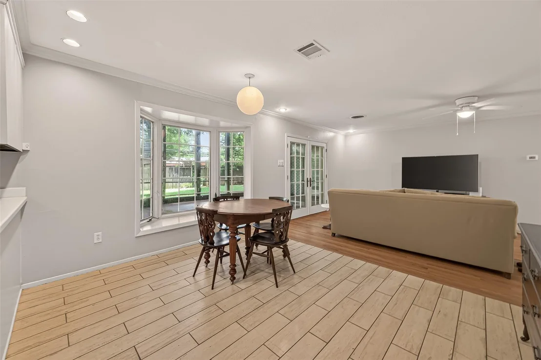 Photo of 10807 Oasis Drive
