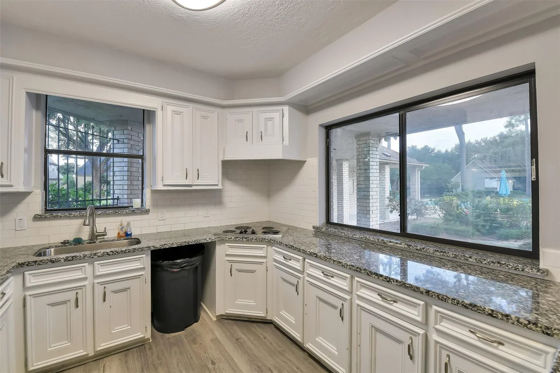 Photo of 3823 Elmcrest Drive