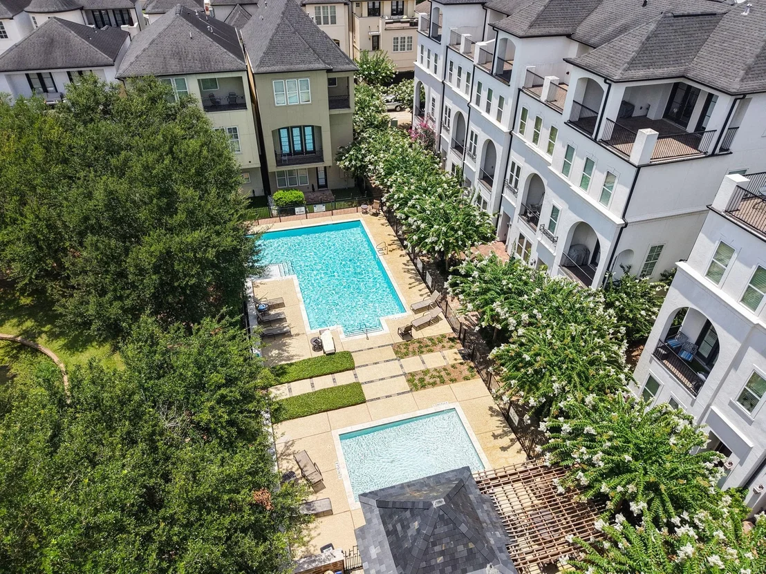 Photo of 10901 Upland Park