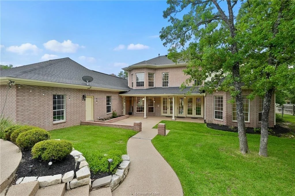 Photo of 4304 Hyde Park Lane