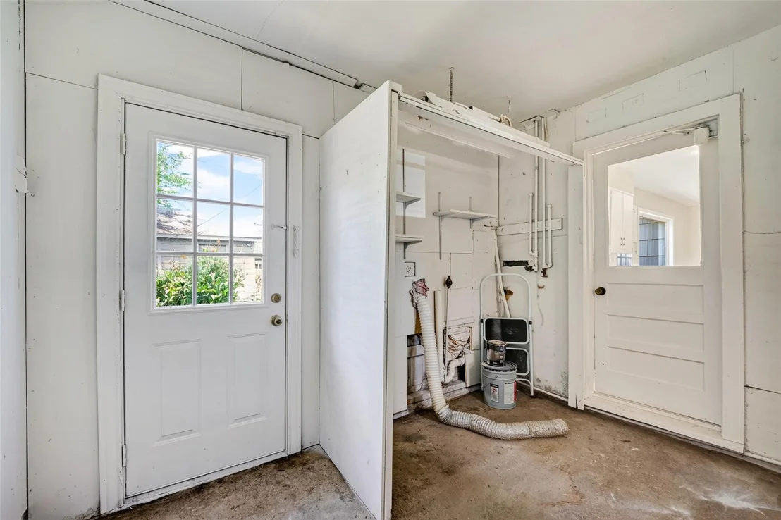 Photo of 6610 Barney Road