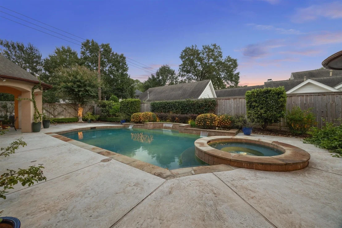 Photo of 170 Plantation Road