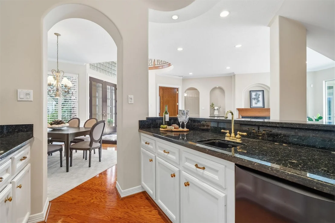 Photo of 19006 Windsor Lakes Drive