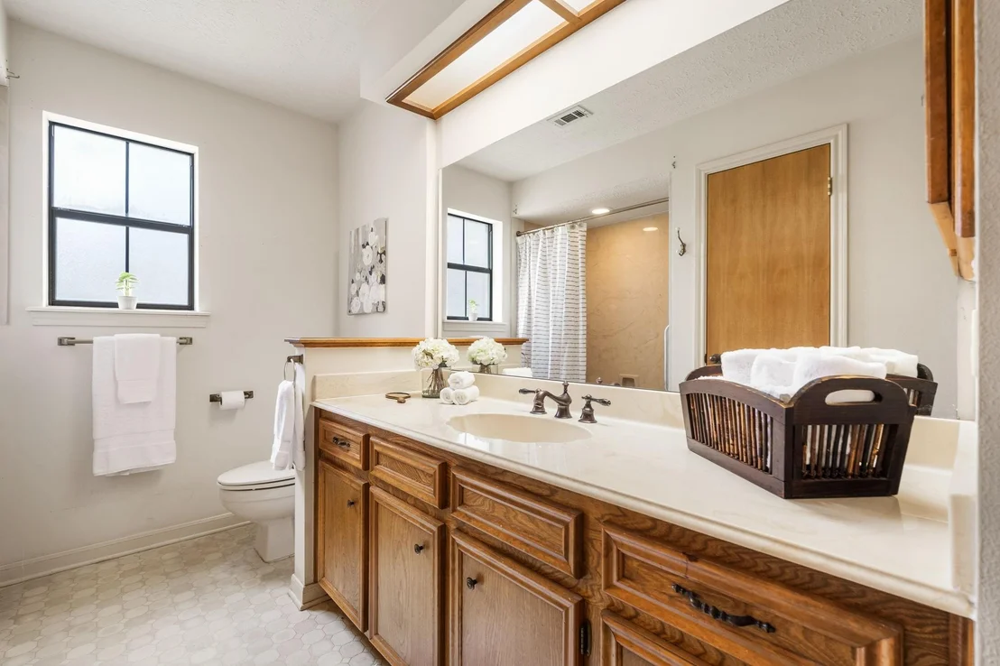 Photo of 105 Greenbriar Drive