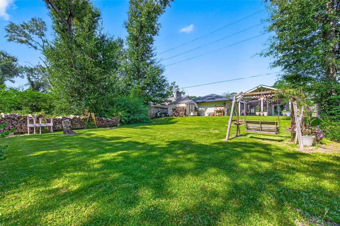 Photo of 5038 Pine Cliff Drive