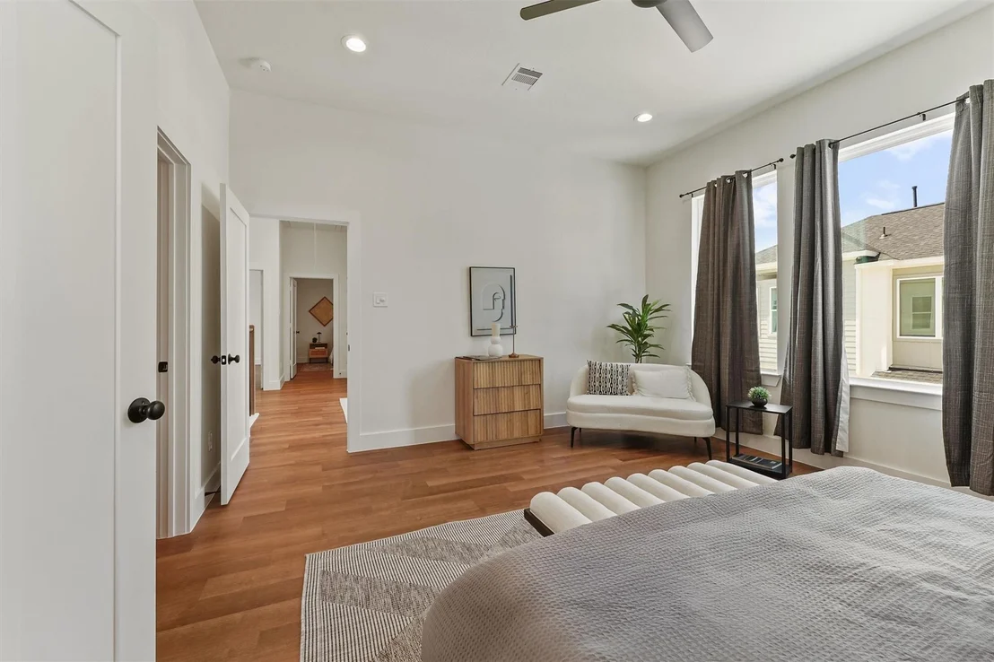 Photo of 8902 Knoll Branch Dr Drive