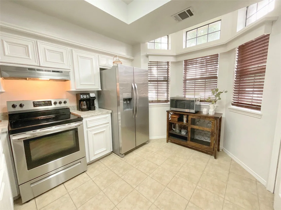 Photo of 1155 Holbech Lane