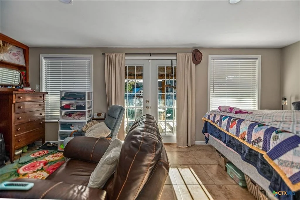 Photo of 535 Travis Street